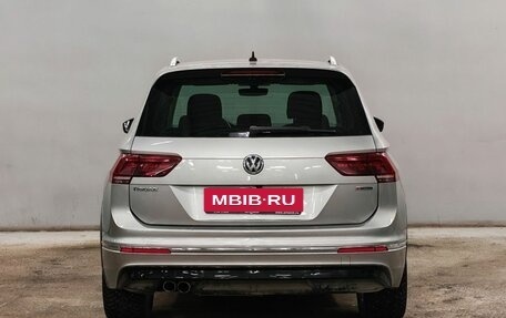 Volkswagen Tiguan II, 2018 год, 2 250 000 рублей, 6 фотография