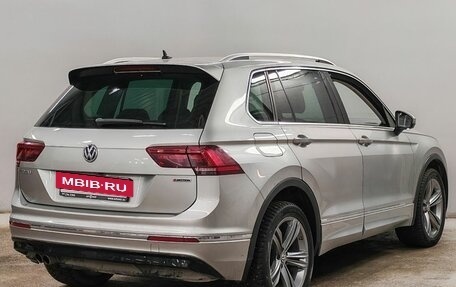 Volkswagen Tiguan II, 2018 год, 2 250 000 рублей, 5 фотография