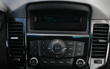 Chevrolet Cruze II, 2011 год, 750 000 рублей, 16 фотография