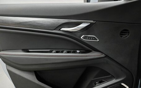 Geely Tugella FY11, 2024 год, 3 595 000 рублей, 16 фотография