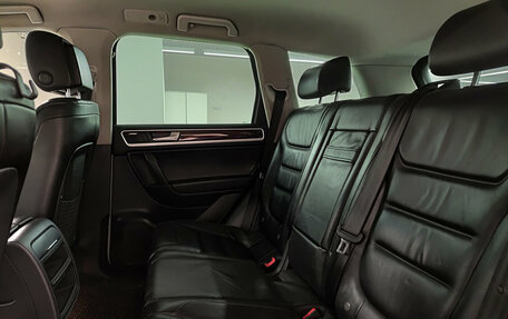 Volkswagen Touareg III, 2013 год, 1 955 000 рублей, 16 фотография