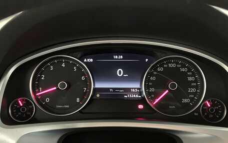 Volkswagen Touareg III, 2013 год, 1 955 000 рублей, 17 фотография