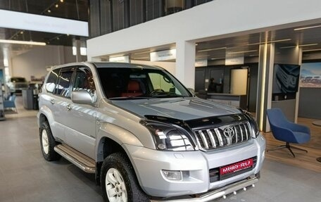 Toyota Land Cruiser Prado 120 рестайлинг, 2004 год, 1 500 000 рублей, 1 фотография