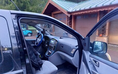 Hyundai H-1 II рестайлинг, 2014 год, 3 000 000 рублей, 3 фотография