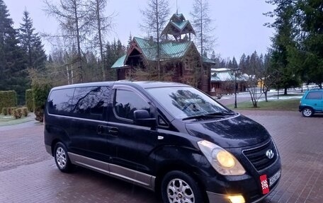 Hyundai H-1 II рестайлинг, 2014 год, 3 000 000 рублей, 4 фотография