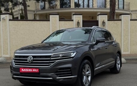 Volkswagen Touareg III, 2020 год, 4 650 000 рублей, 4 фотография