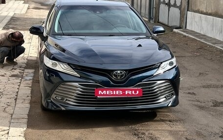 Toyota Camry, 2018 год, 2 900 000 рублей, 5 фотография