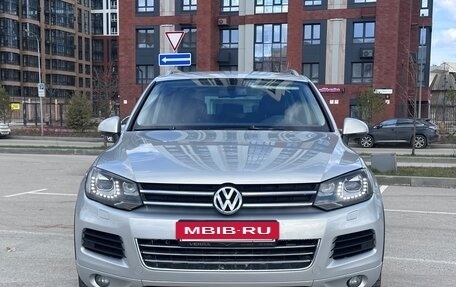 Volkswagen Touareg III, 2013 год, 1 295 000 рублей, 2 фотография