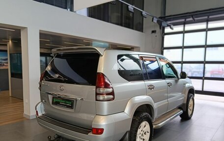 Toyota Land Cruiser Prado 120 рестайлинг, 2004 год, 1 500 000 рублей, 4 фотография