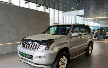 Toyota Land Cruiser Prado 120 рестайлинг, 2004 год, 1 500 000 рублей, 3 фотография