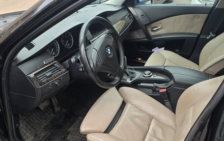 BMW 5 серия, 2006 год, 1 350 000 рублей, 24 фотография