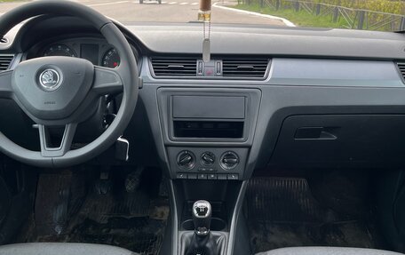 Skoda Rapid I, 2015 год, 665 000 рублей, 2 фотография