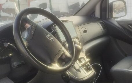 Hyundai Grand Starex Grand Starex I рестайлинг 2, 2014 год, 1 599 999 рублей, 9 фотография