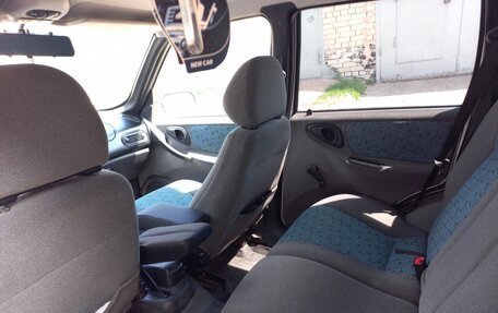 Chevrolet Niva I рестайлинг, 2004 год, 350 000 рублей, 3 фотография