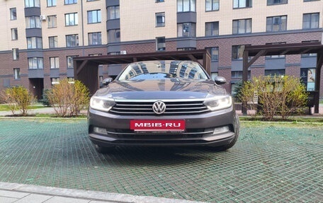 Volkswagen Passat B8 рестайлинг, 2016 год, 2 500 000 рублей, 2 фотография