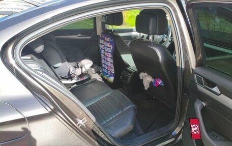 Volkswagen Passat B8 рестайлинг, 2016 год, 2 500 000 рублей, 14 фотография