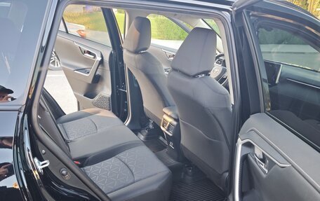 Toyota RAV4, 2021 год, 3 795 000 рублей, 11 фотография