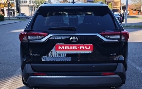 Toyota RAV4, 2021 год, 3 795 000 рублей, 5 фотография