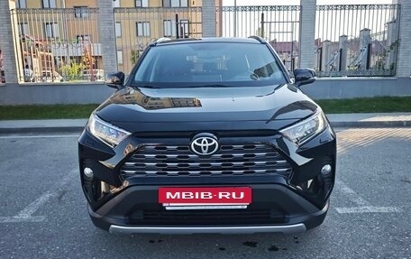 Toyota RAV4, 2021 год, 3 795 000 рублей, 4 фотография