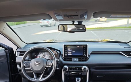 Toyota RAV4, 2021 год, 3 795 000 рублей, 15 фотография