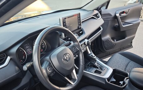 Toyota RAV4, 2021 год, 3 795 000 рублей, 18 фотография