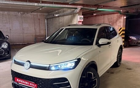 Volkswagen Tiguan, 2024 год, 4 650 000 рублей, 2 фотография