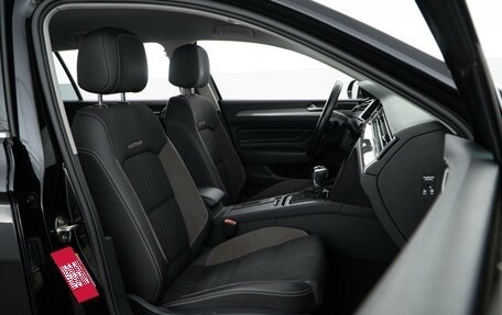 Volkswagen Passat B8 рестайлинг, 2019 год, 3 399 050 рублей, 8 фотография