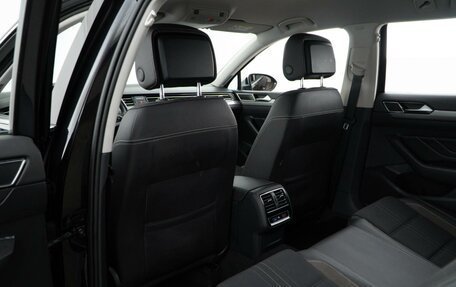 Volkswagen Passat B8 рестайлинг, 2019 год, 3 399 050 рублей, 11 фотография