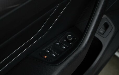 Volkswagen Passat B8 рестайлинг, 2019 год, 3 399 050 рублей, 18 фотография