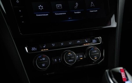 Volkswagen Passat B8 рестайлинг, 2019 год, 3 399 050 рублей, 17 фотография