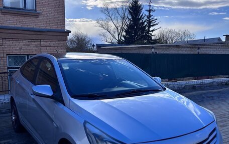 Hyundai Solaris II рестайлинг, 2014 год, 595 000 рублей, 4 фотография