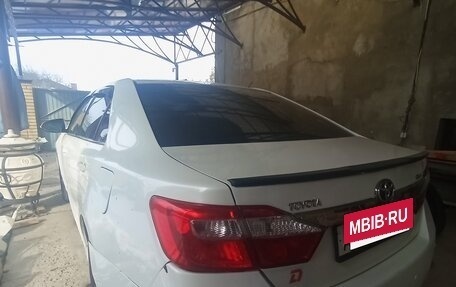 Toyota Camry, 2013 год, 1 360 000 рублей, 2 фотография