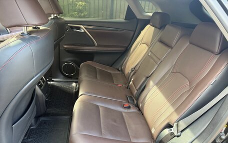 Lexus RX IV рестайлинг, 2019 год, 4 300 000 рублей, 16 фотография