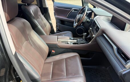 Lexus RX IV рестайлинг, 2019 год, 4 300 000 рублей, 12 фотография