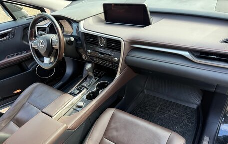 Lexus RX IV рестайлинг, 2019 год, 4 300 000 рублей, 13 фотография