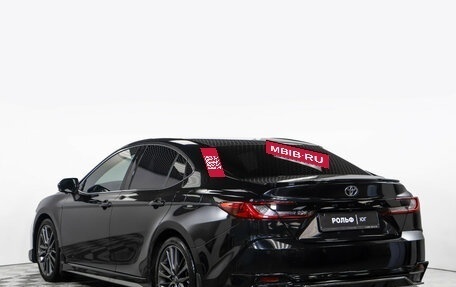 Toyota Camry, 2025 год, 3 838 000 рублей, 5 фотография