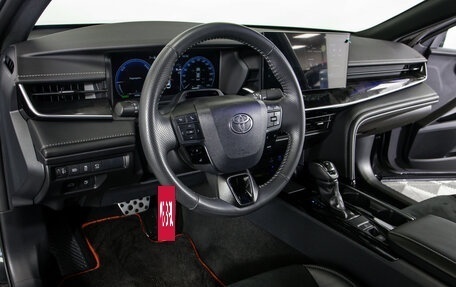 Toyota Camry, 2025 год, 3 838 000 рублей, 21 фотография