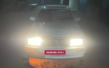 Toyota Crown, 1992 год, 300 000 рублей, 1 фотография