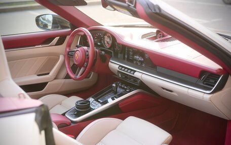 Porsche 911, 2020 год, 24 990 000 рублей, 29 фотография