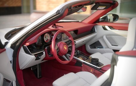 Porsche 911, 2020 год, 24 990 000 рублей, 19 фотография