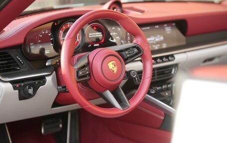 Porsche 911, 2020 год, 24 990 000 рублей, 24 фотография