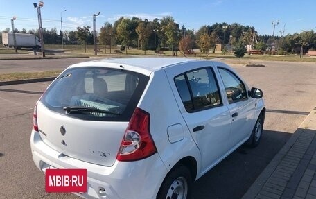 Renault Sandero I, 2014 год, 700 000 рублей, 4 фотография
