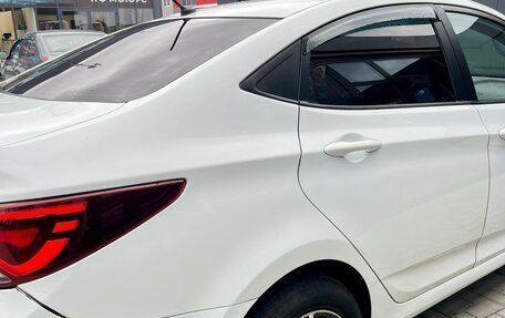 Hyundai Solaris II рестайлинг, 2015 год, 900 000 рублей, 7 фотография