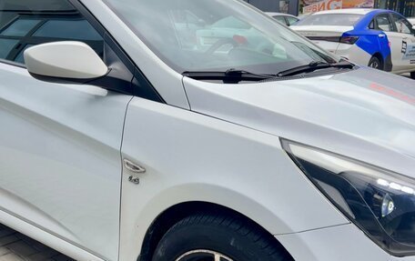 Hyundai Solaris II рестайлинг, 2015 год, 900 000 рублей, 8 фотография