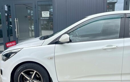 Hyundai Solaris II рестайлинг, 2015 год, 900 000 рублей, 3 фотография