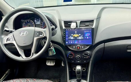 Hyundai Solaris II рестайлинг, 2015 год, 900 000 рублей, 15 фотография