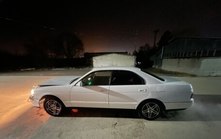 Toyota Crown, 1992 год, 300 000 рублей, 4 фотография