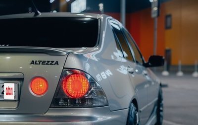 Toyota Altezza, 1999 год, 990 000 рублей, 1 фотография