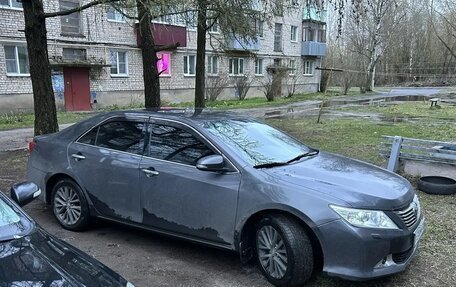 Toyota Camry, 2013 год, 1 350 000 рублей, 2 фотография