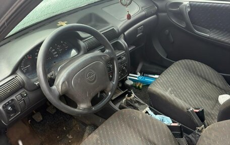 Opel Astra F, 1995 год, 70 000 рублей, 4 фотография